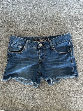 rue21 Blue Frayed Hem Denim Shorts